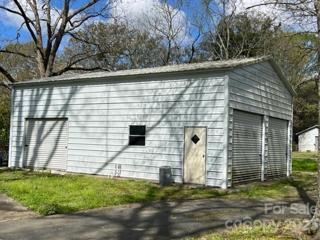 Garage/workshop