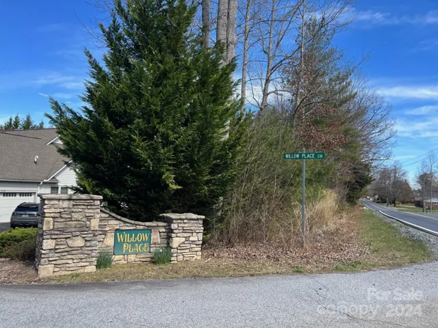 Willow Place Entrance