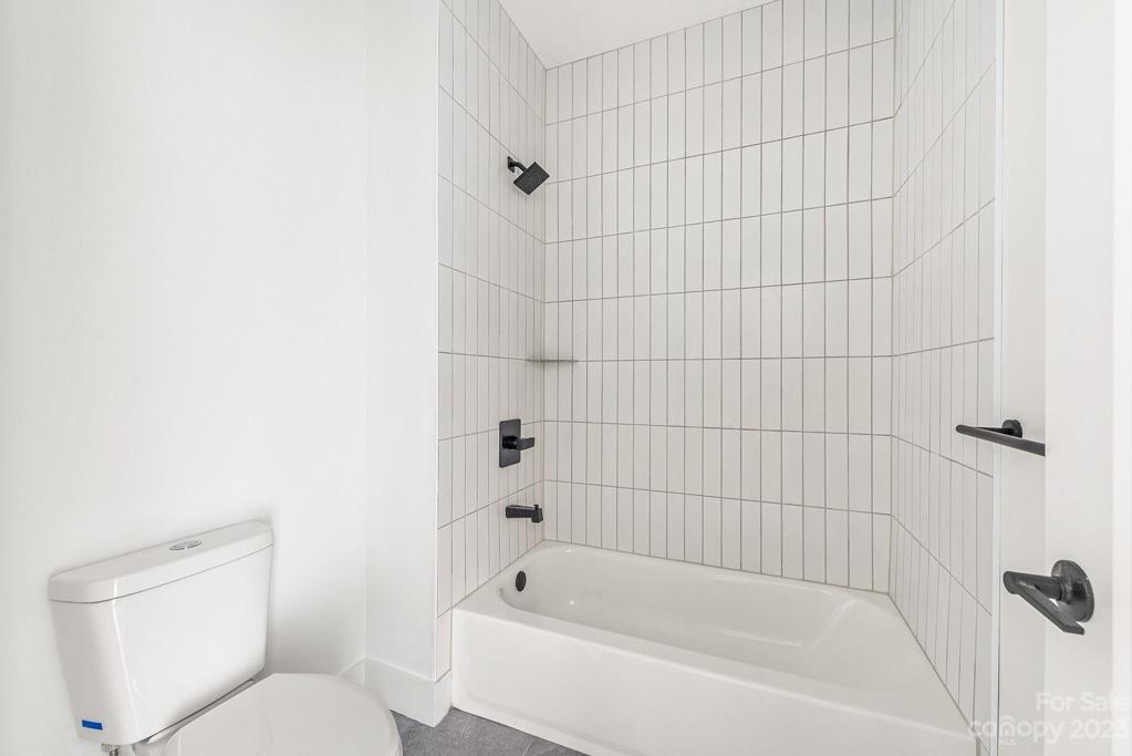 bathroom of 2&3 bedrooms