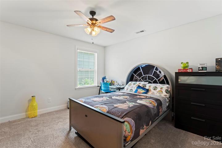 Second upstairs bedroom