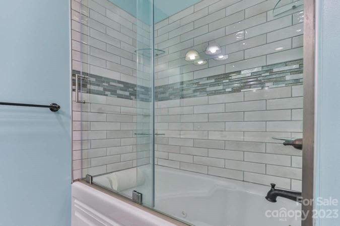 Owners Bath