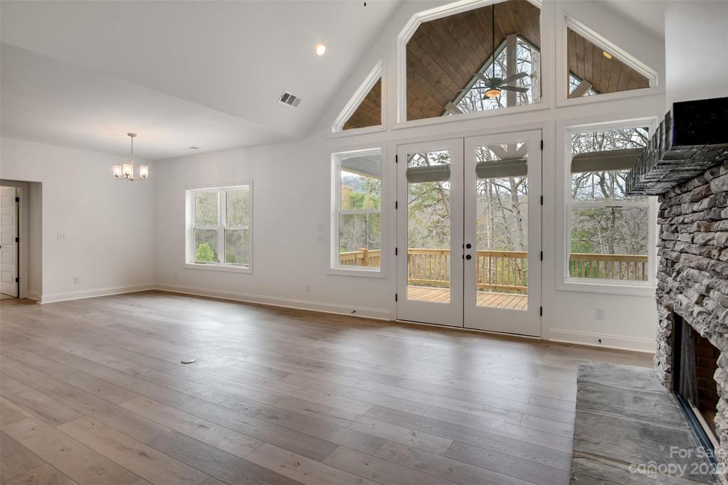 Lots of windows to enjoy the sunlight