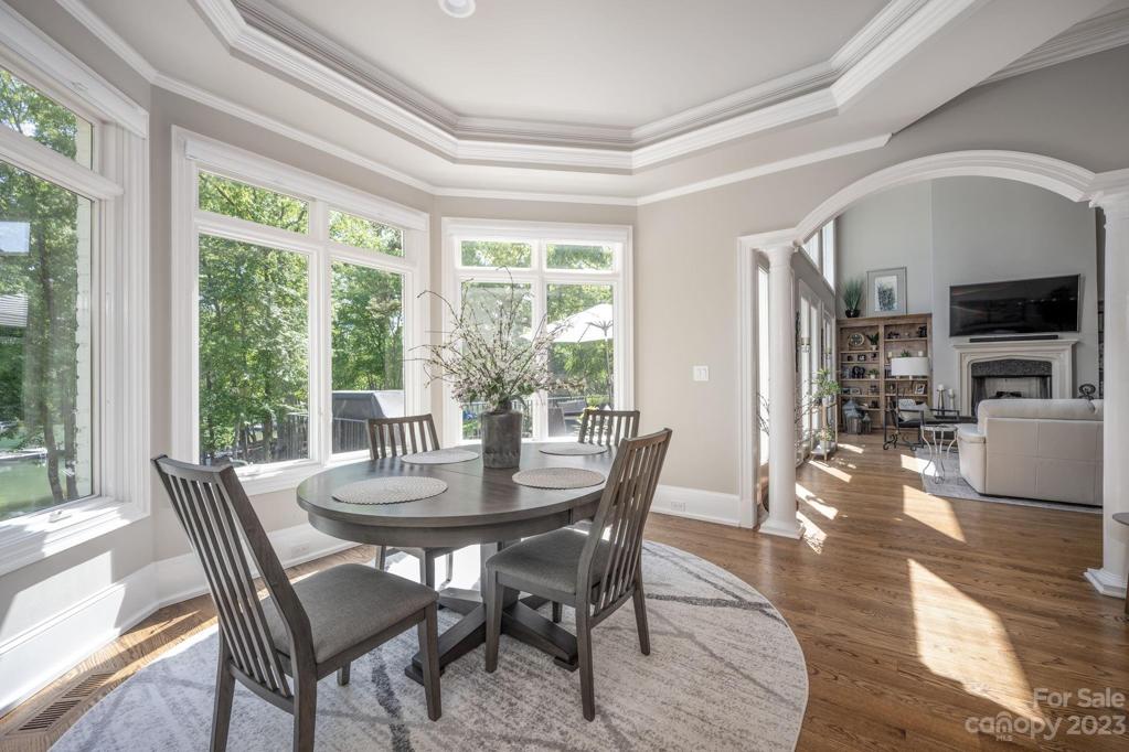 Spacious Eating Area with Waterfront Views