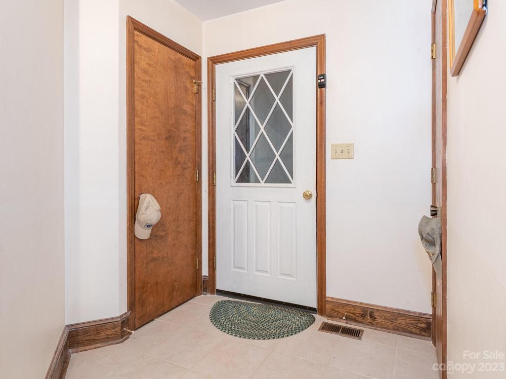 Mudroom / Dropzone