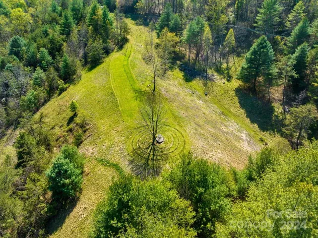 The Labyrinth on its ridge