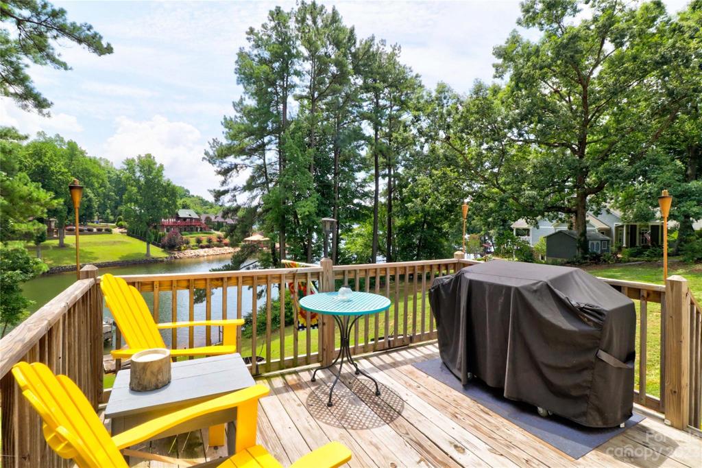 Cozy waterfront deck