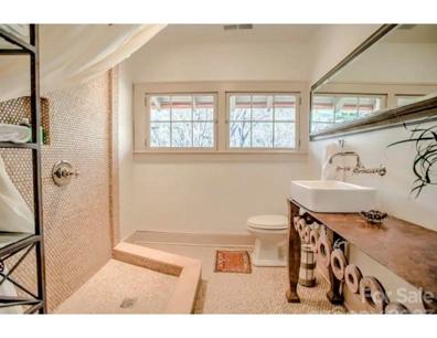 King Bathroom