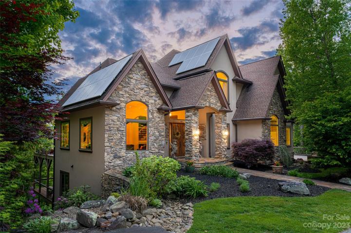 Solar panels make a HUGE difference in the monthly expenses on this substantial home.  Bills are that of home 1/4 of its size.