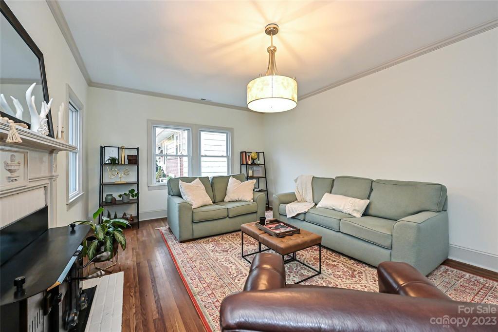 High ceilings throughout