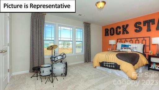 Upstairs secondary bedroom