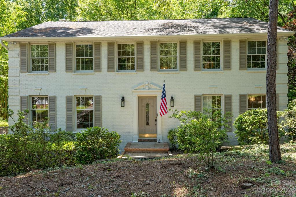 Welcome Home! Gorgeous 6826 Rollingridge Dr...
