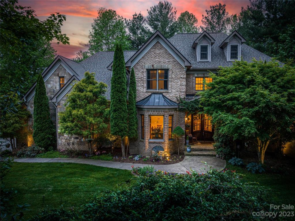 Welcome to your mountain majesty estate.