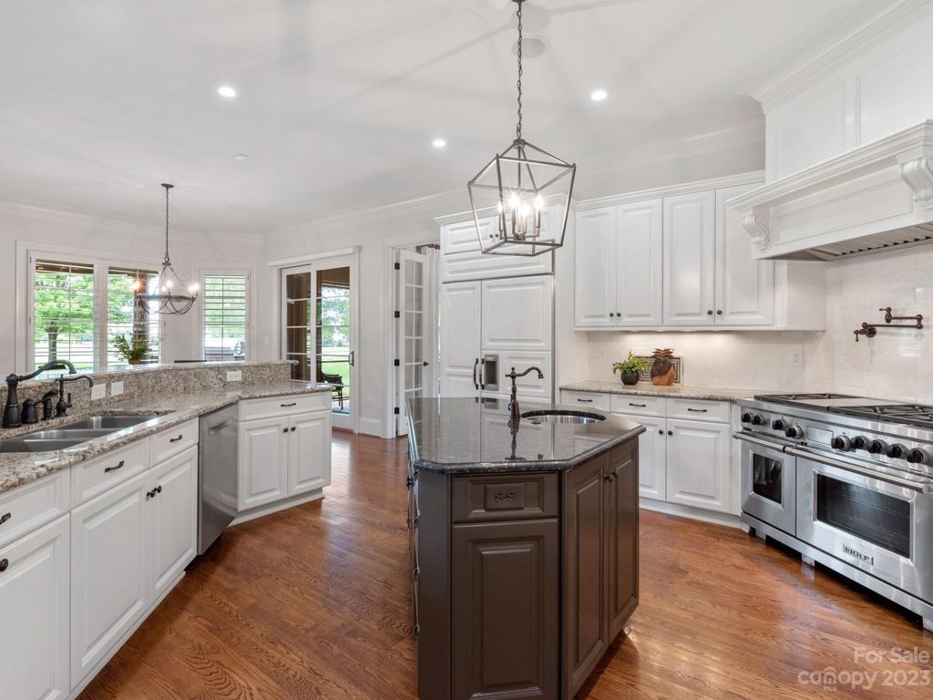 Great counter space all around for food prep and serving.