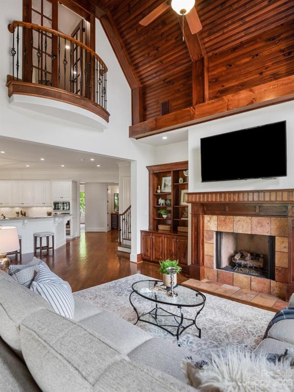It's all in the details.  Just look at this gorgeous millwork and balcony.