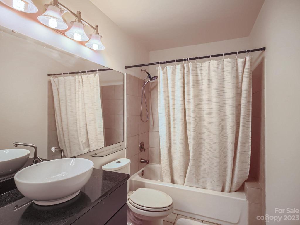 Guest bedroom bathroom