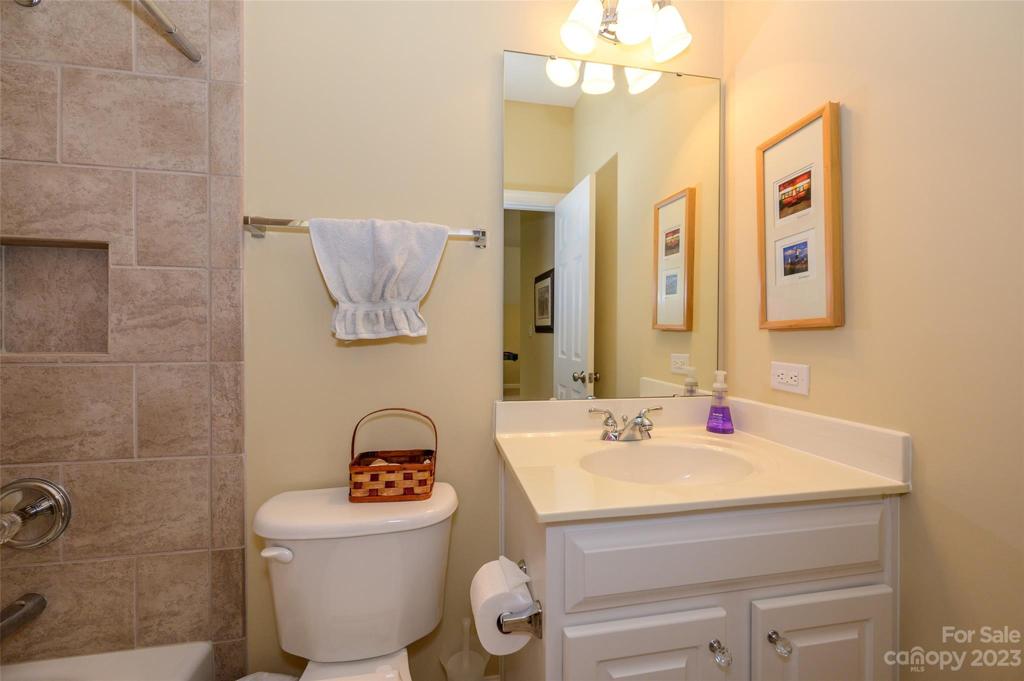 3rd floor full bath