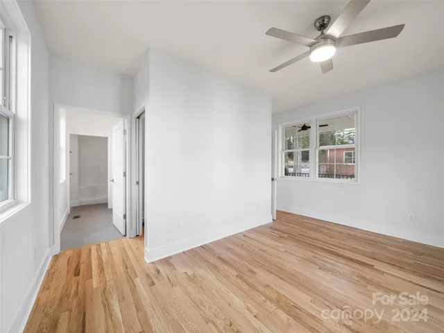 Primary Suite (model home)