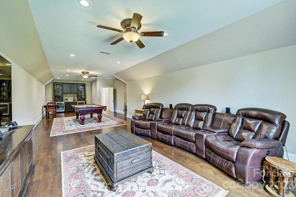 Bonus Room