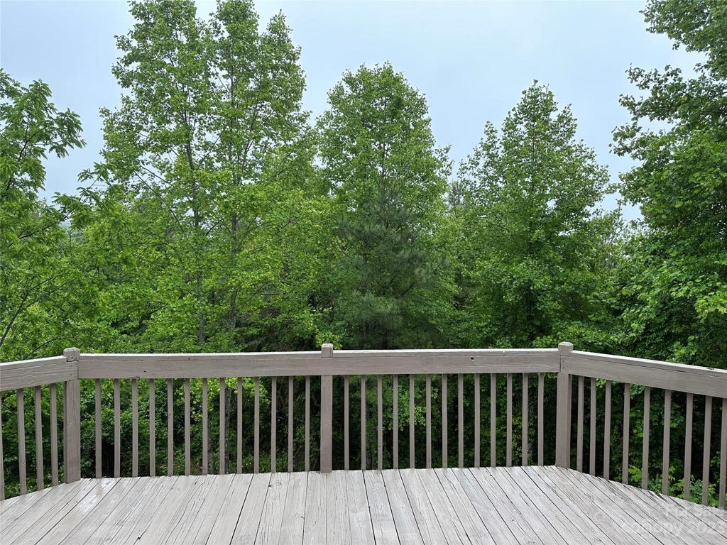 upper level front deck