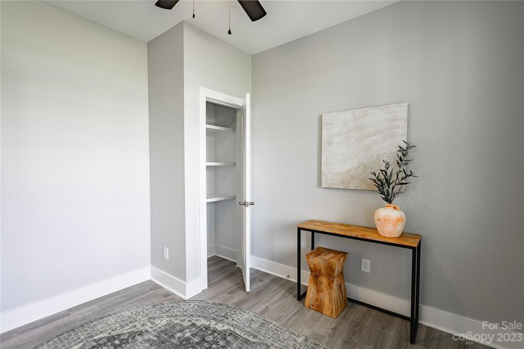 Office/ bedroom