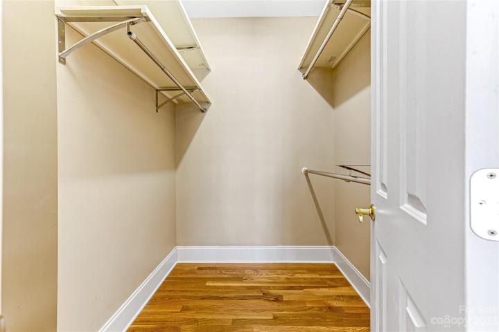 Loads of closet space