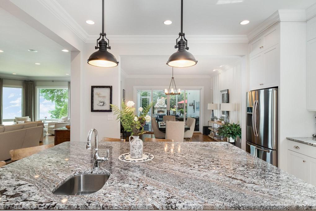 Large kitchen island with seating.