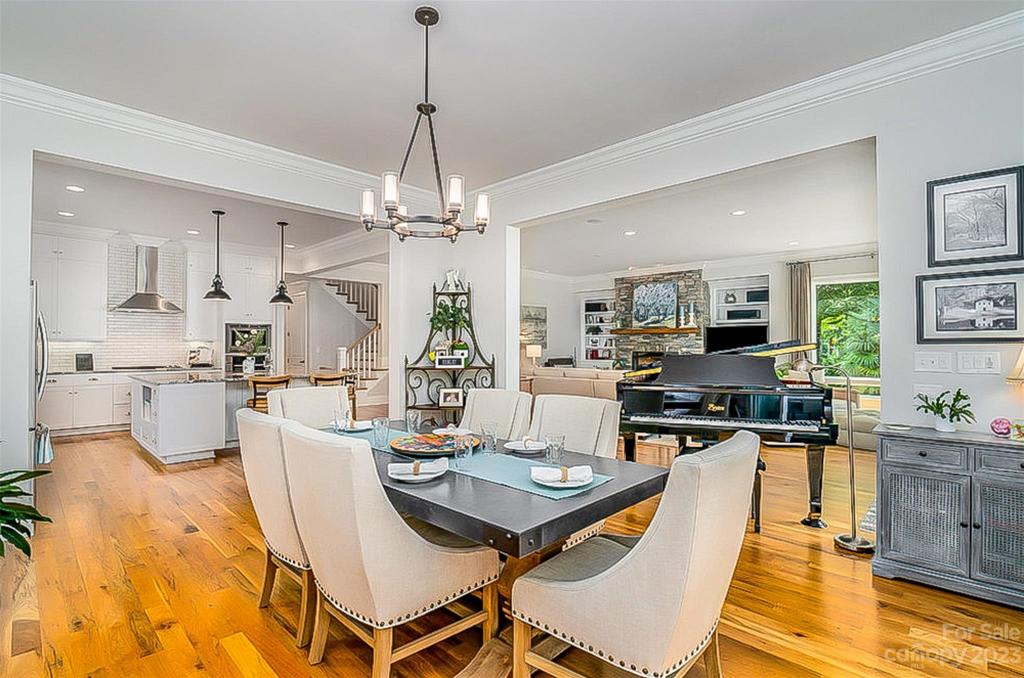 Plenty of room in this open floor plan!