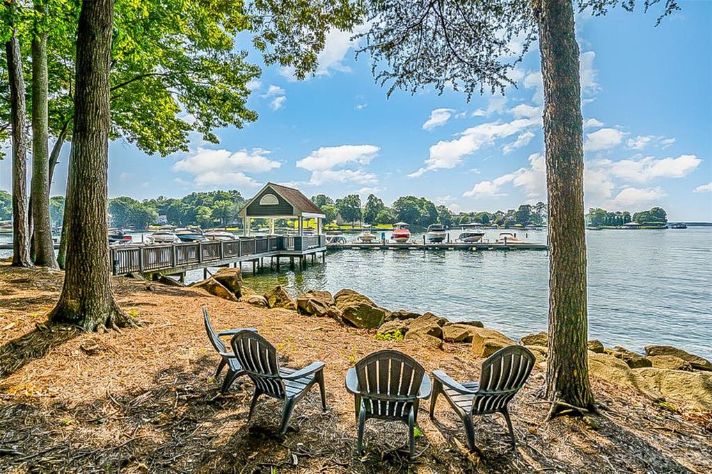 Community Area at the Boatslips!