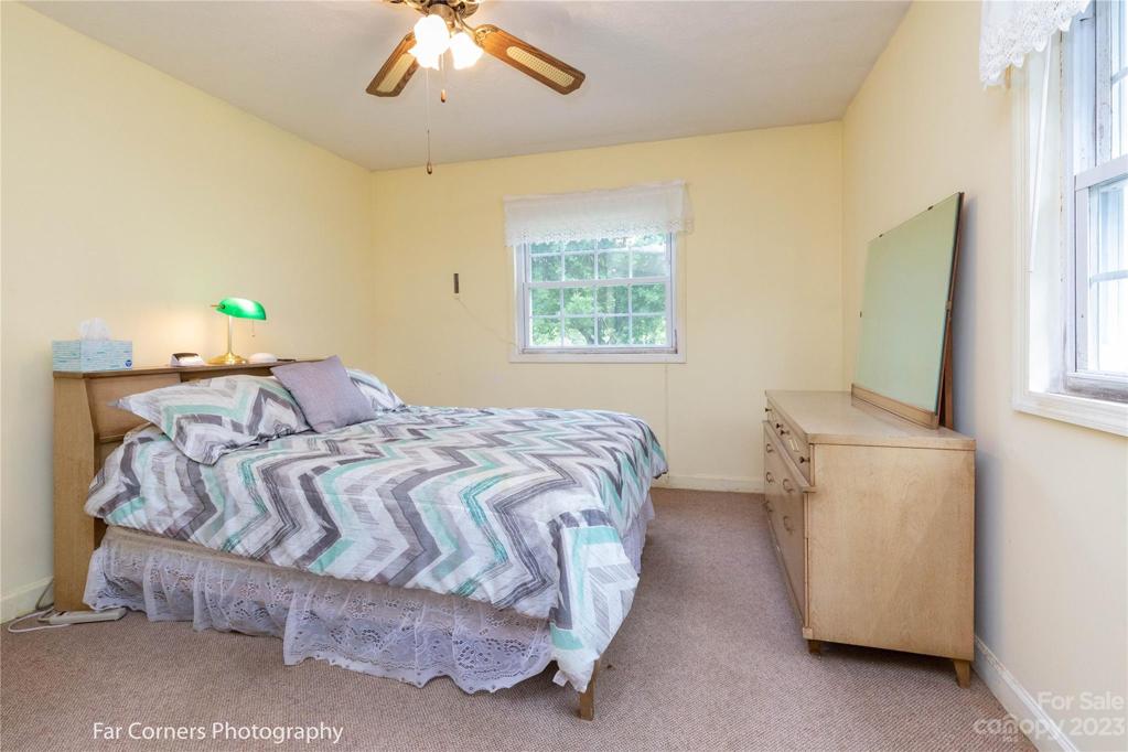 Main house primary bedroom