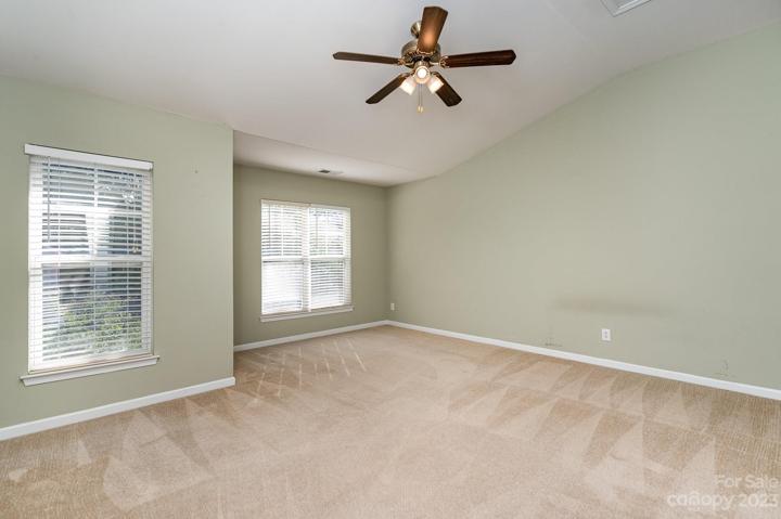 Second ensuite upstairs