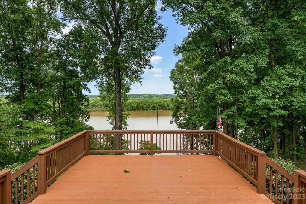 Lakefront deck views