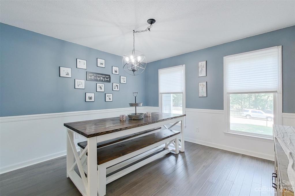 Dining Room (Main Floor)