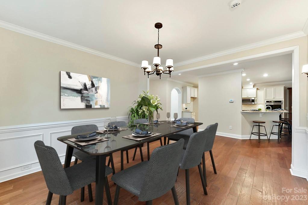 "Virtual Staging" of Dining Room