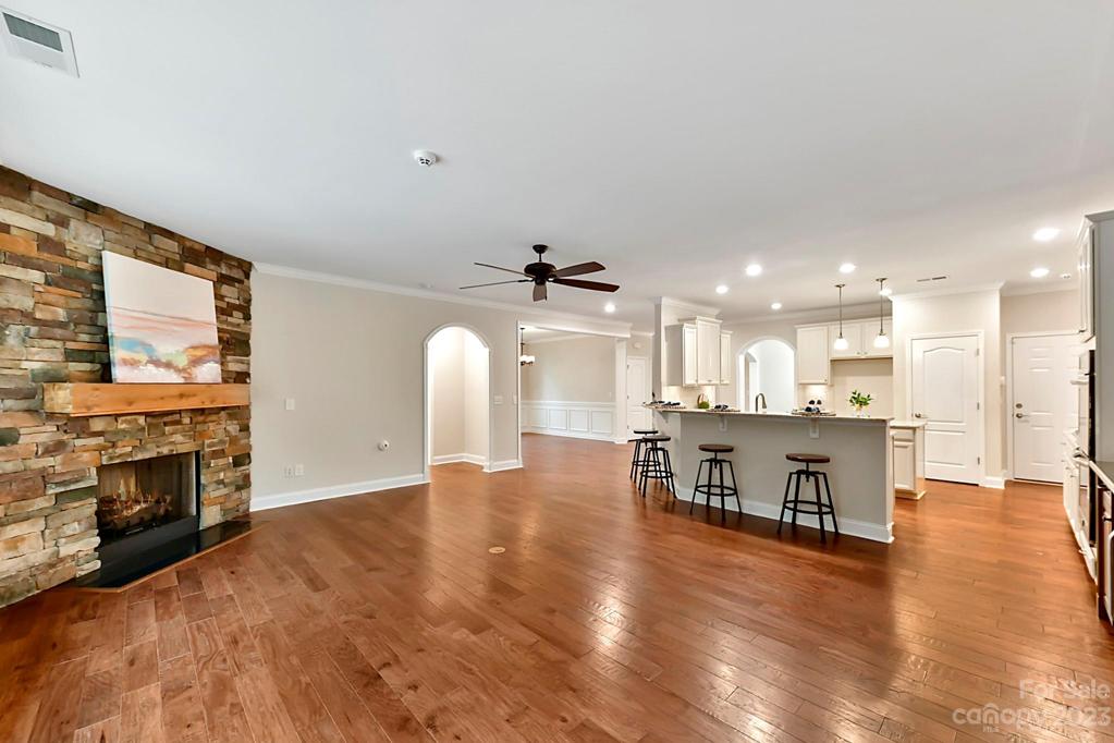 Hardwood Floors and Crown Moldings