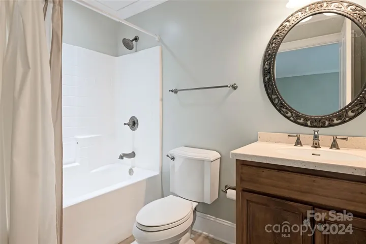 Guest bedroom full bath