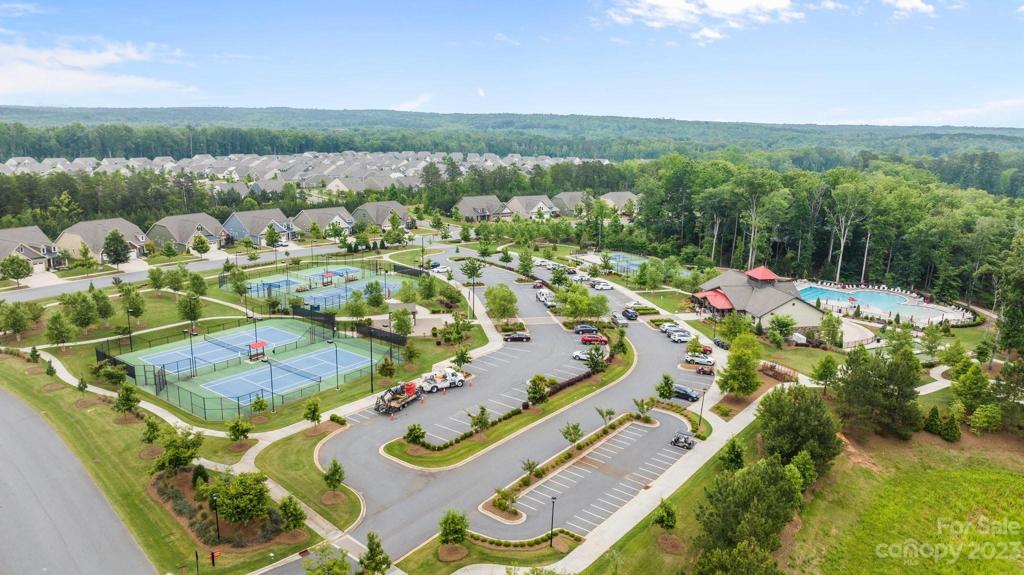 Look at all of the wonderful amenities the Tree Tops neighborhood has to offer