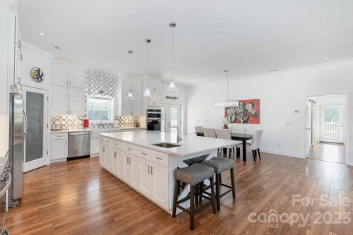 Kitchen island