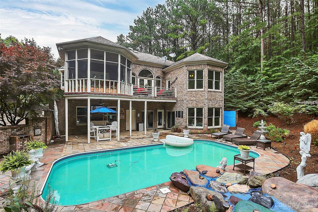 Welcome to our own Private Oasis!