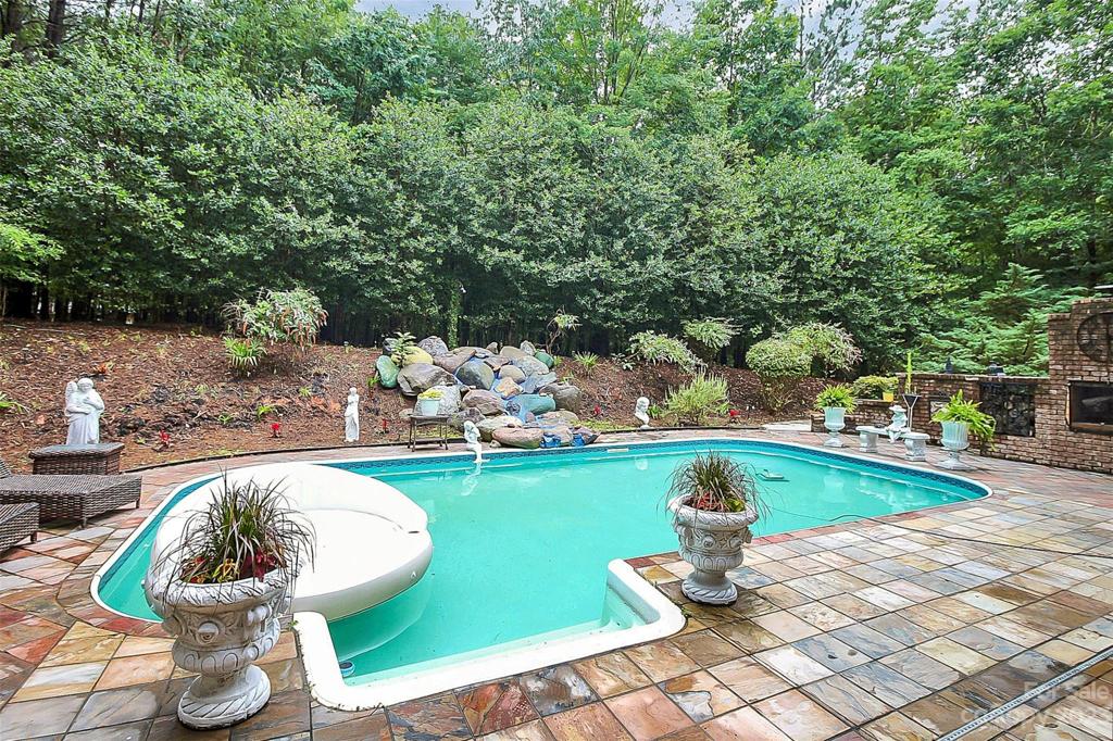 Saltwater Pool with water fountain