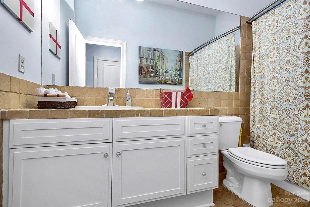 Downstairs Full Bath