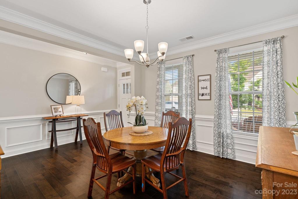 Welcoming entry space!