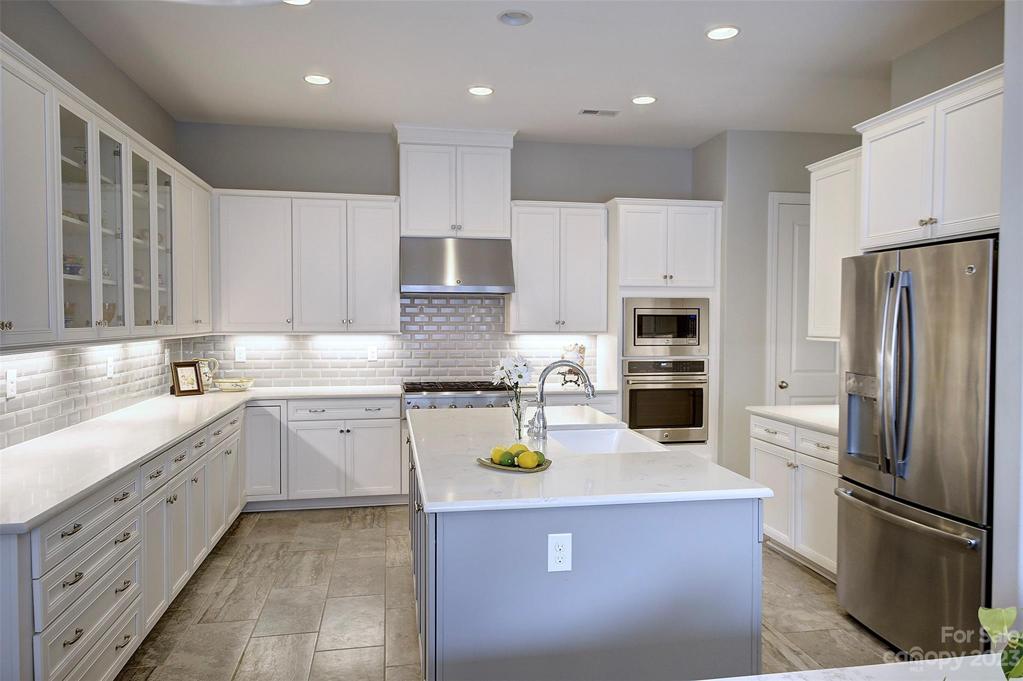 Lots of Cabinet & Counter Space