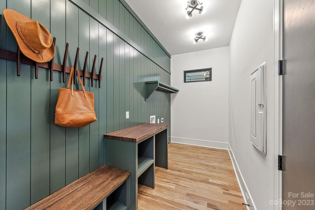 Mudroom and laundry off of the garage.