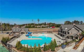 Tennis Club's Pool