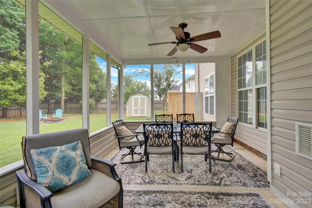 screened in porch