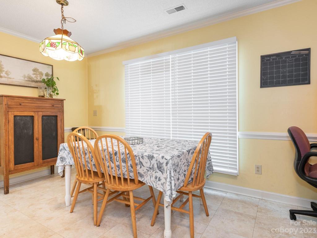 Breakfast Nook