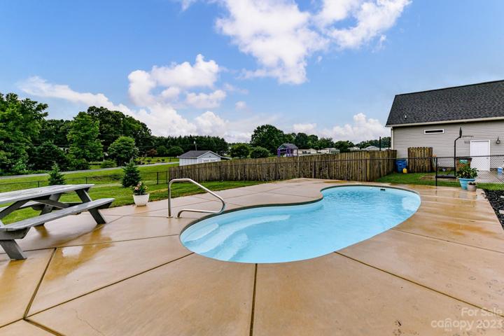 Pool and pool deck