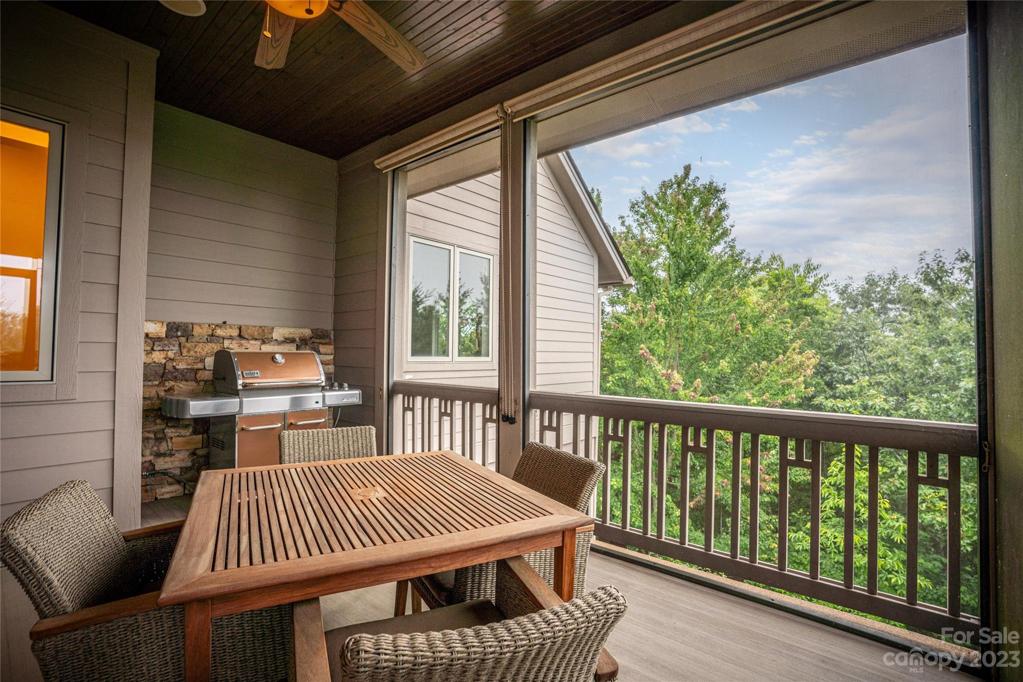 Main level side screened in deck