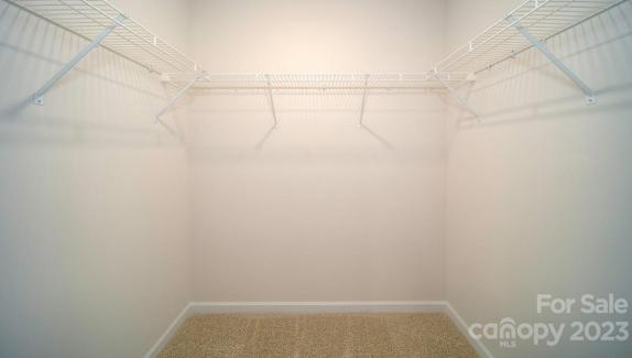 PHOTOS REPRESENTATIVE