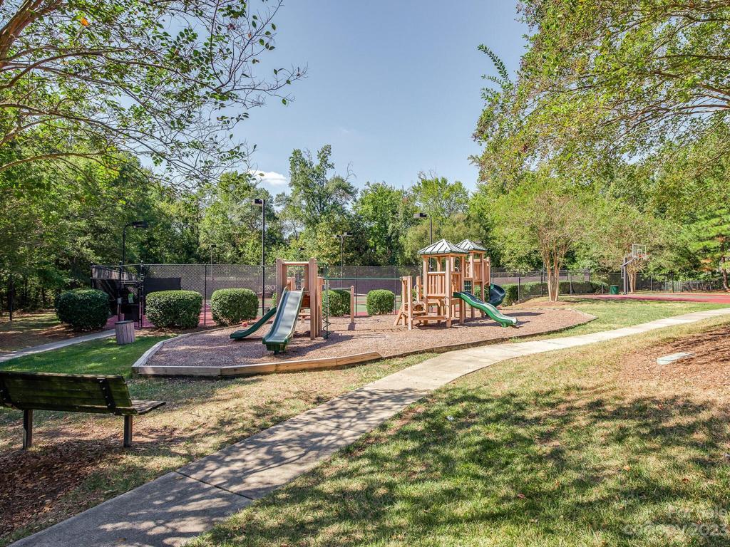 Providence Pointe Amenities